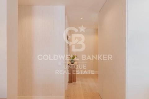 Apartment à vendre à Madrid, Espagne, 2 chambres, 98 m2 No. 179136 - photo 18