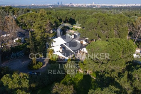 House à vendre à Pozuelo de Alarcon, Madrid, Espagne, 7 chambres, 581 m2 No. 179133 - photo 23