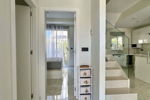 Villa for sale in Cabo Roig, Alicante, Spain 3 bedrooms, 125 sq.m. No. 179524 - photo 21