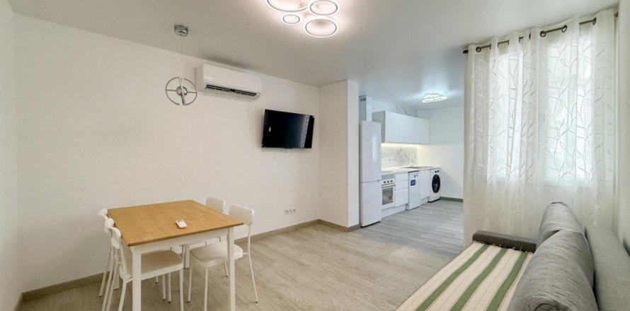 Apartment San Blas, Gipuzkoa, Spain 2 bedrooms, 75 sq.m. No. 133088