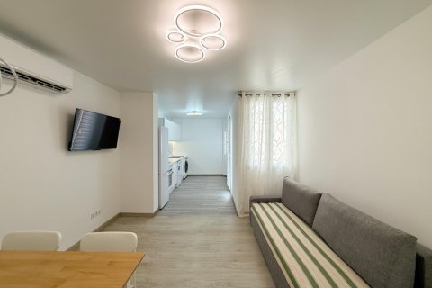Apartment for rent San Blas, Gipuzkoa, Spain 2 bedrooms, 75 sq.m. No. 133088 - photo 2