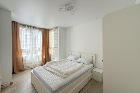 Apartment for rent San Blas, Gipuzkoa, Spain 2 bedrooms, 75 sq.m. No. 133088 - photo 8