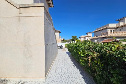 Villa for sale Cabo Roig, Alicante, Spain 4 bedrooms, 110 sq.m. No. 133083 - photo 22