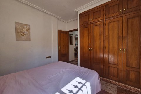 Villa for sale Cabo Roig, Alicante, Spain 4 bedrooms, 110 sq.m. No. 133083 - photo 8
