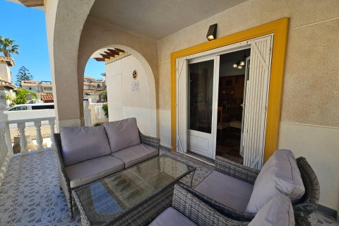 Villa for sale Cabo Roig, Alicante, Spain 4 bedrooms, 110 sq.m. No. 133083 - photo 2