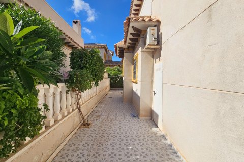 Villa for sale Cabo Roig, Alicante, Spain 4 bedrooms, 110 sq.m. No. 133083 - photo 21