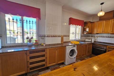 Villa for sale Cabo Roig, Alicante, Spain 4 bedrooms, 110 sq.m. No. 133083 - photo 16