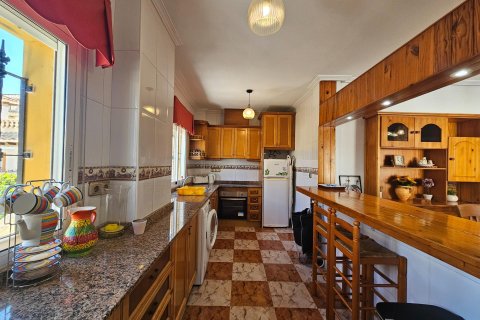 Villa for sale Cabo Roig, Alicante, Spain 4 bedrooms, 110 sq.m. No. 133083 - photo 17