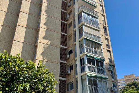 Apartment for sale in Alicante, Spain 3 bedrooms, 104 sq.m. No. 172545 - photo 24