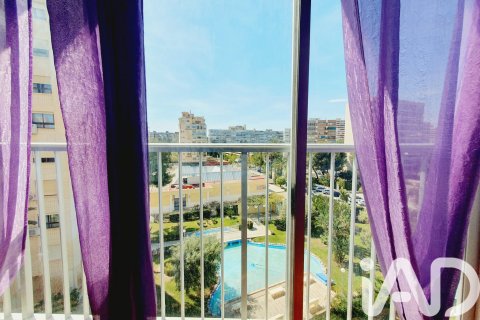 Apartment for sale in Alicante, Spain 3 bedrooms, 104 sq.m. No. 172545 - photo 3