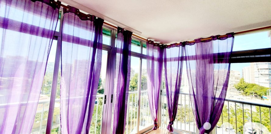 Apartment in Alicante, Spain 3 bedrooms, 104 sq.m. No. 172545
