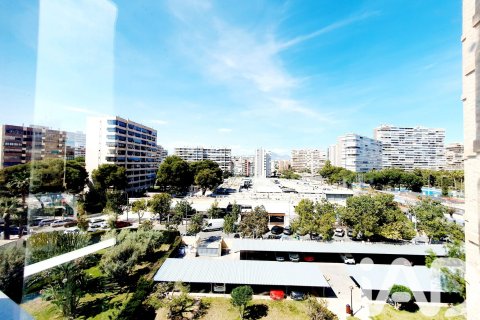 Apartment for sale in Alicante, Spain 3 bedrooms, 104 sq.m. No. 172545 - photo 17