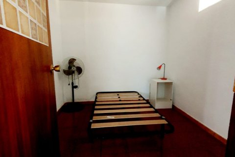 Apartment for sale in Alicante, Spain 3 bedrooms, 104 sq.m. No. 172545 - photo 16