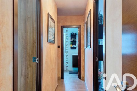 Dzīvoklis pārdošanā Velez-Malaga, Malaga, Spānijā 3 istabas, 102 m2 Nr. 172547 - attēls 13