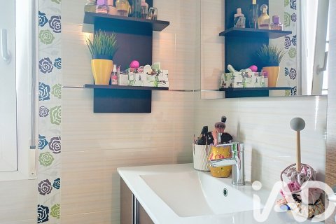 Dzīvoklis pārdošanā Velez-Malaga, Malaga, Spānijā 3 istabas, 102 m2 Nr. 172547 - attēls 20