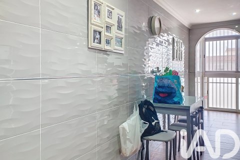 Dzīvoklis pārdošanā Velez-Malaga, Malaga, Spānijā 3 istabas, 102 m2 Nr. 172547 - attēls 6