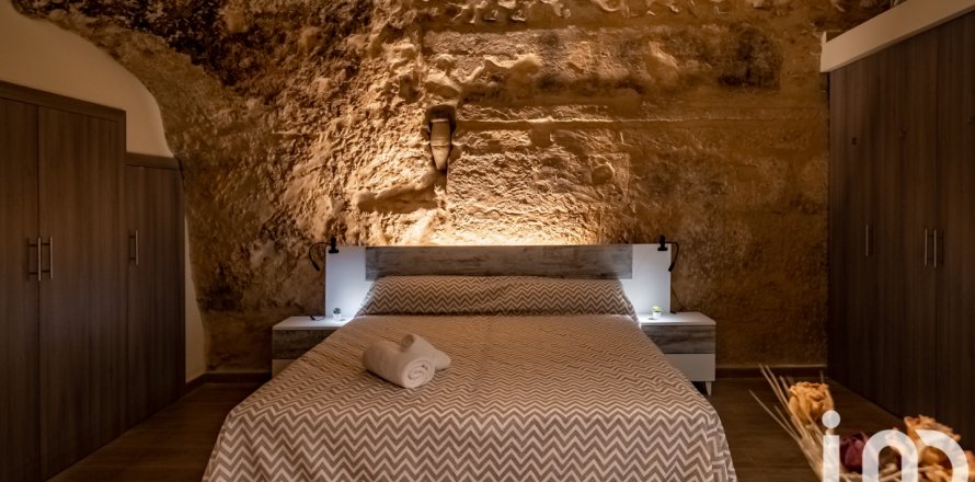 Huoneisto Tarragona, Espanja 109 m2 No. 153400