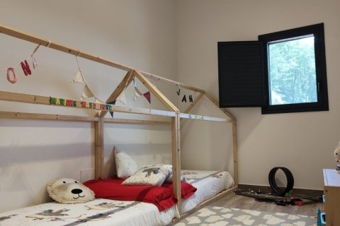 Kamienica w La Vall d'en Bas, Girona, Hiszpania 6 sypialni, 433 mkw. nr 153402 – zdjęcie 11