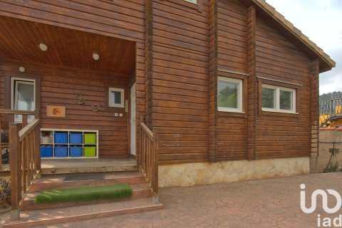 Hus till salu i Sant Boi de Llobregat, Barcelona, Spanien 2 sovrum, 230 kvm. Nr. 153404 - foto 4