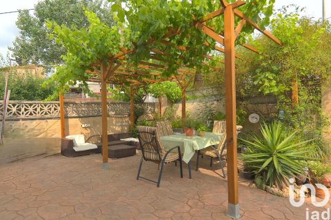 Hus till salu i Sant Boi de Llobregat, Barcelona, Spanien 2 sovrum, 230 kvm. Nr. 153404 - foto 5