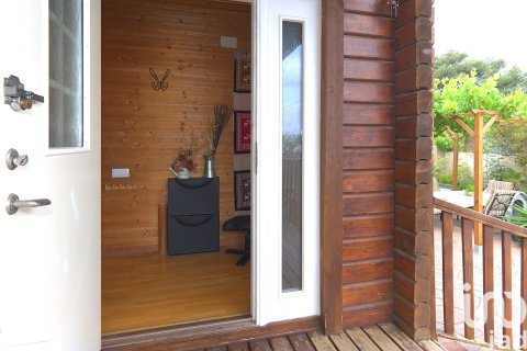 Hus till salu i Sant Boi de Llobregat, Barcelona, Spanien 2 sovrum, 230 kvm. Nr. 153404 - foto 10