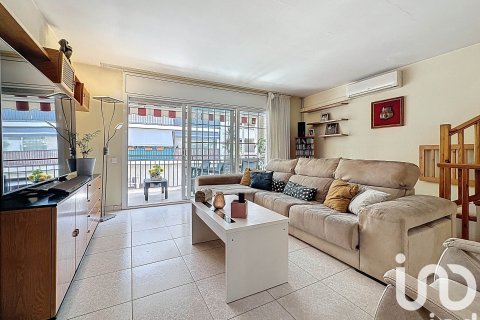 Villetta a schiera a Sant Pere de Ribes, Barcelona, Spagna 4 camere da letto, 166 mq. N° 153403