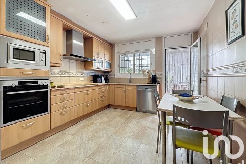 Продажа таухауса в Сан-Пере-де-Рибес, Барселона, Испания 4 спальни, 166м2 №153403 - фото 8