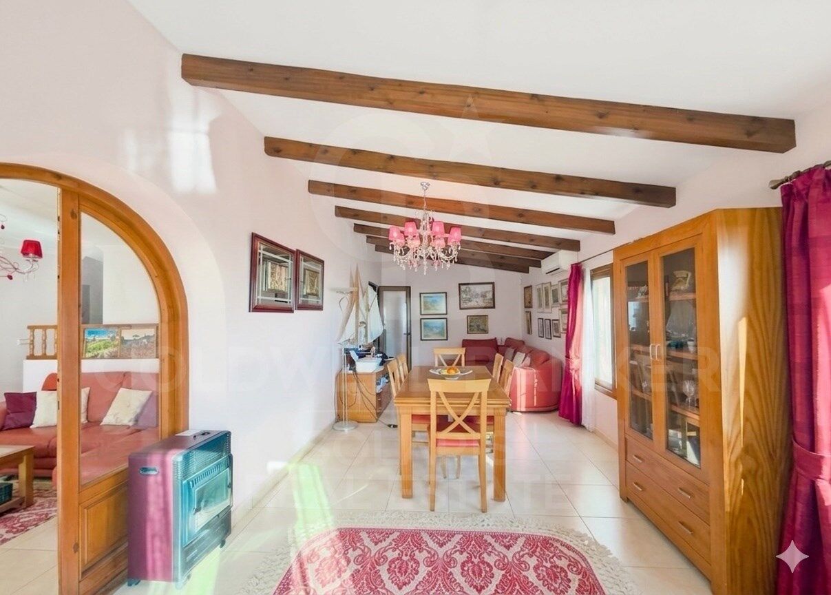 Villa a Benitachell, Alicante, Spagna 3 camere da letto, 211 mq. N° 178851