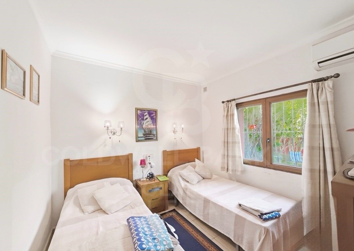 Villa a Benitachell, Alicante, Spagna 3 camere da letto, 211 mq. N° 178851