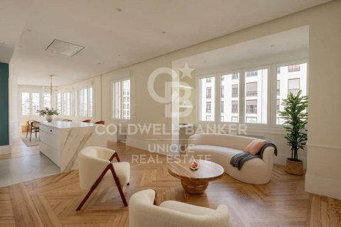 Apartment à vendre à Madrid, Espagne, 3 chambres, 188 m2 No. 178849 - photo 3