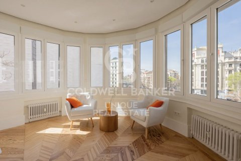 Apartment à Madrid, Espagne 3 chambres, 188 m2 No. 178849