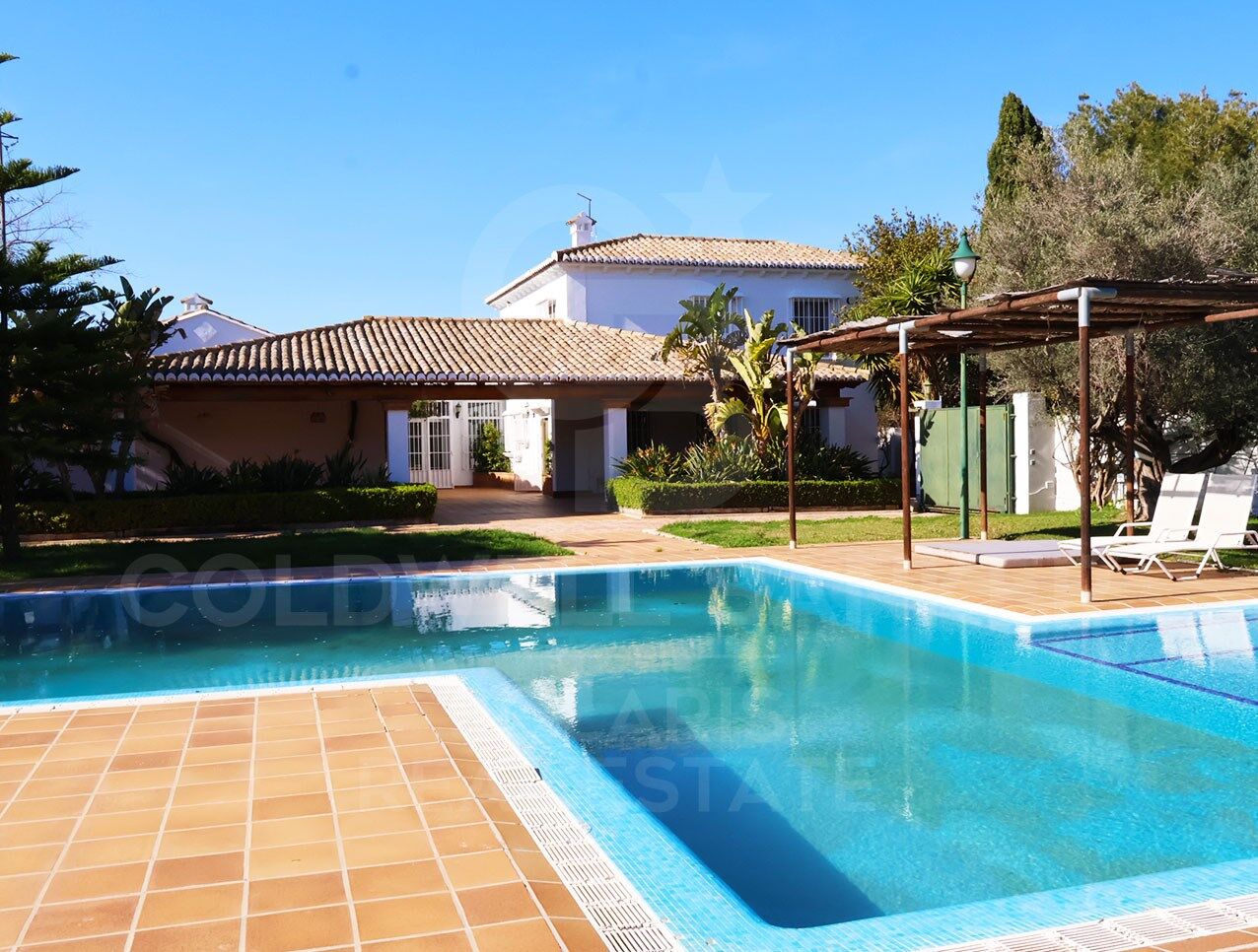 House à Betera, Valencia, Espagne 7 chambres, 867 m2 No. 178847