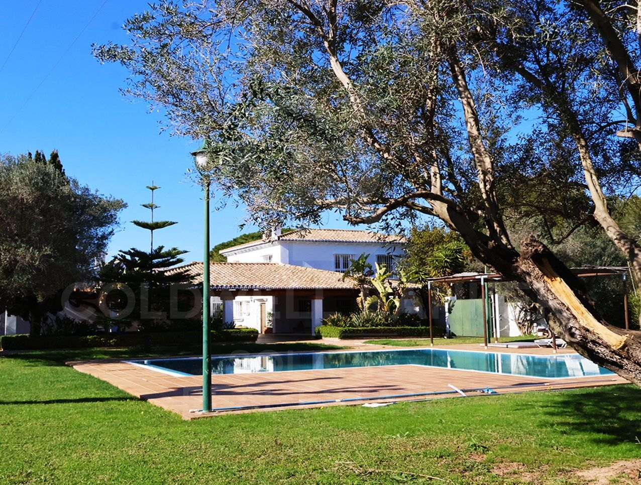 House à Betera, Valencia, Espagne 7 chambres, 867 m2 No. 178847
