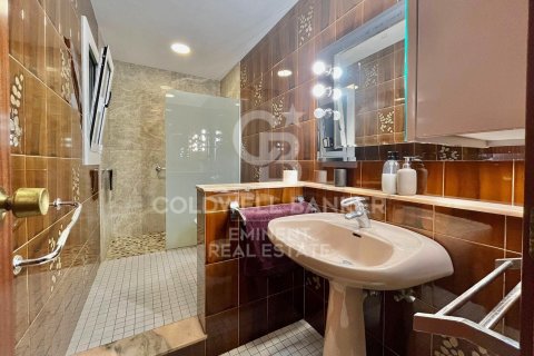 Apartment à vendre à Barcelona, Espagne, 5 chambres, 149 m2 No. 178850 - photo 19