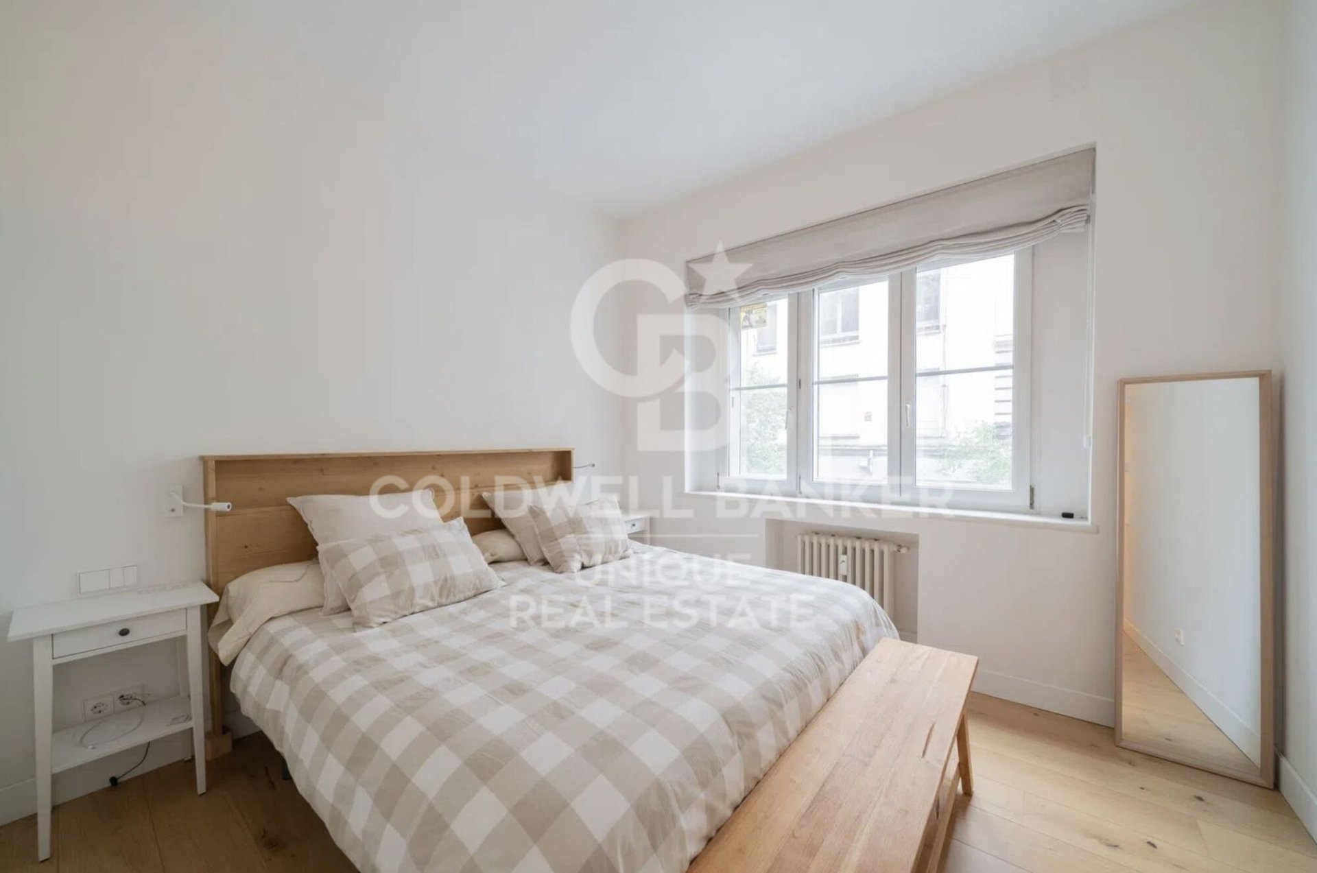 Apartament w Madrid, Hiszpania 4 sypialnie, 160 mkw. nr 178846