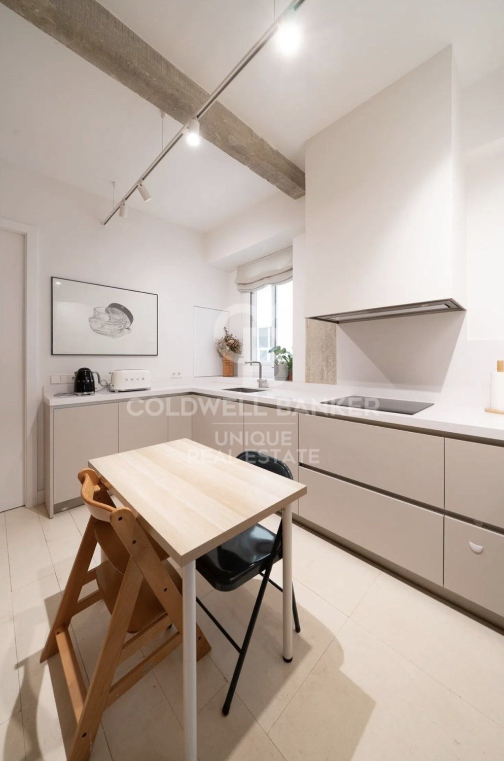 Apartament w Madrid, Hiszpania 4 sypialnie, 160 mkw. nr 178846