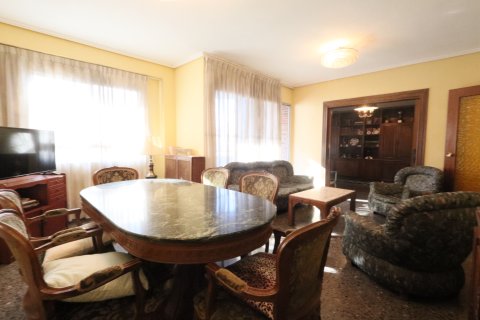 Huoneisto Valencia, Espanja 4 makuuhuonetta, 143 m2 No. 149537