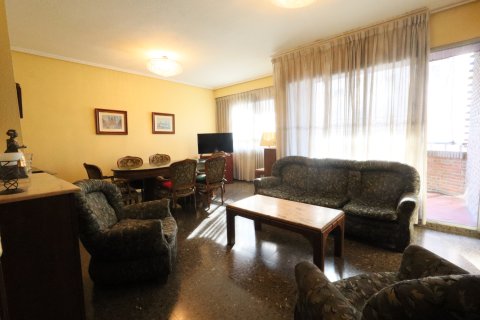 Huoneisto myytävänä Valencia, Espanja, 4 makuuhuonetta, 143 m2 No. 149537 - kuva 2