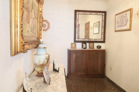 Huoneisto myytävänä Valencia, Espanja, 4 makuuhuonetta, 143 m2 No. 149537 - kuva 7