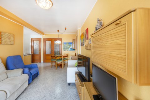 Huoneisto myytävänä Tavernes de la Valldigna, Valencia, Espanja, 3 makuuhuonetta, 85 m2 No. 149533 - kuva 5