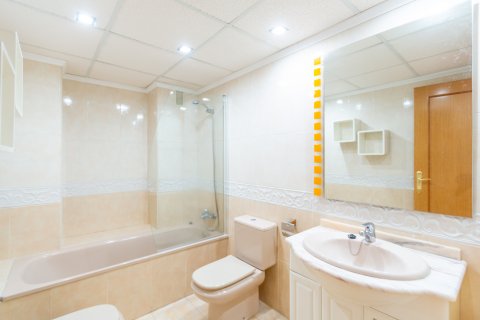 Huoneisto myytävänä Valencia, Espanja, 3 makuuhuonetta, 95 m2 No. 149538 - kuva 26