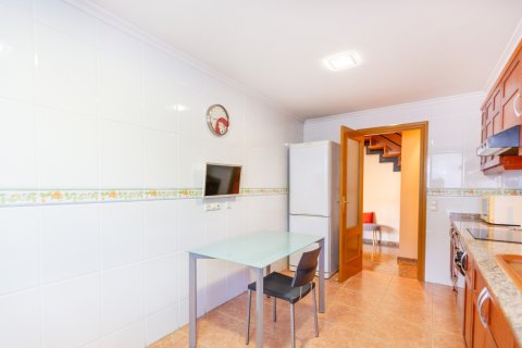 Huoneisto myytävänä Valencia, Espanja, 3 makuuhuonetta, 95 m2 No. 149538 - kuva 18