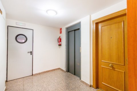 Huoneisto myytävänä Valencia, Espanja, 3 makuuhuonetta, 95 m2 No. 149538 - kuva 11