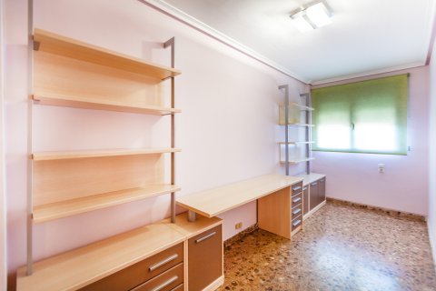 Huoneisto myytävänä Valencia, Espanja, 3 makuuhuonetta, 95 m2 No. 149538 - kuva 24