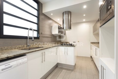 Penthouse w Barcelona, Hiszpania 4 sypialnie, 231 mkw. nr 157658 – zdjęcie 21