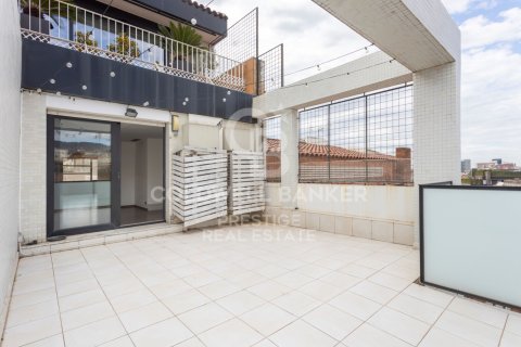 Penthouse w Barcelona, Hiszpania 4 sypialnie, 231 mkw. nr 157658 – zdjęcie 9