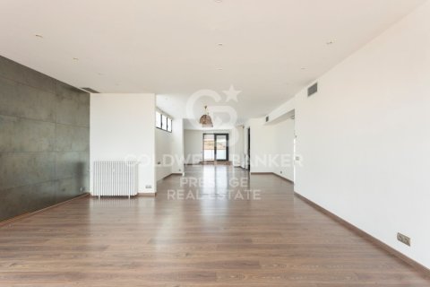 Penthouse w Barcelona, Hiszpania 4 sypialnie, 231 mkw. nr 157658 – zdjęcie 12