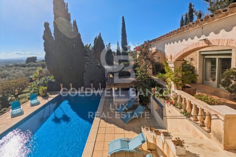 Villa à vendre à Pau, Girona, Espagne, 8 chambres, 408 m2 No. 157659 - photo 7