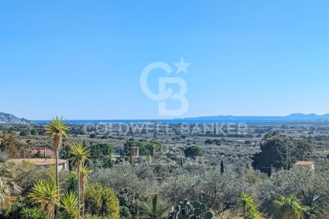 Villa à vendre à Pau, Girona, Espagne, 8 chambres, 408 m2 No. 157659 - photo 30