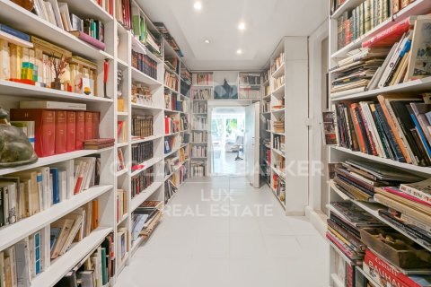Villa à vendre à Pau, Girona, Espagne, 8 chambres, 408 m2 No. 157659 - photo 17